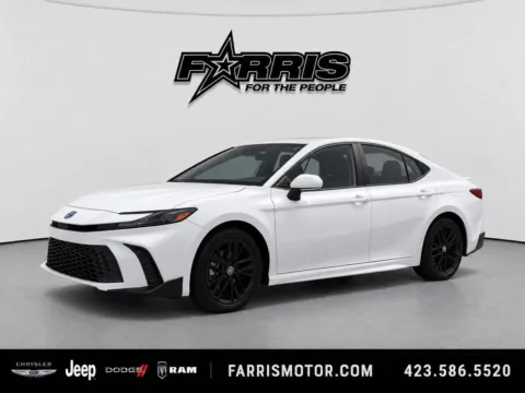 White 2025 Toyota Camry SE for sale in Morristown, TN