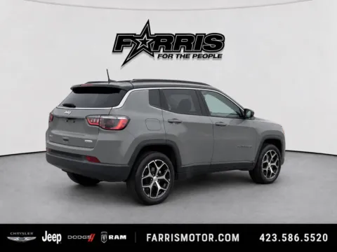 More photos of 2024 Jeep Compass Latitude at Farris Jeep - Morristown, TN