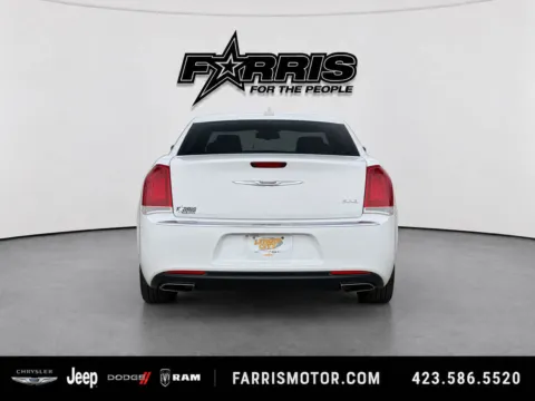 More photos of 2018 Chrysler 300 Limited at Farris Jeep - Morristown, TN