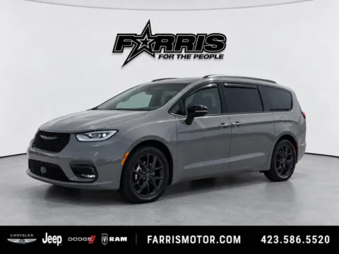 Gray 2023 Chrysler Pacifica Limited for sale in Morristown, TN