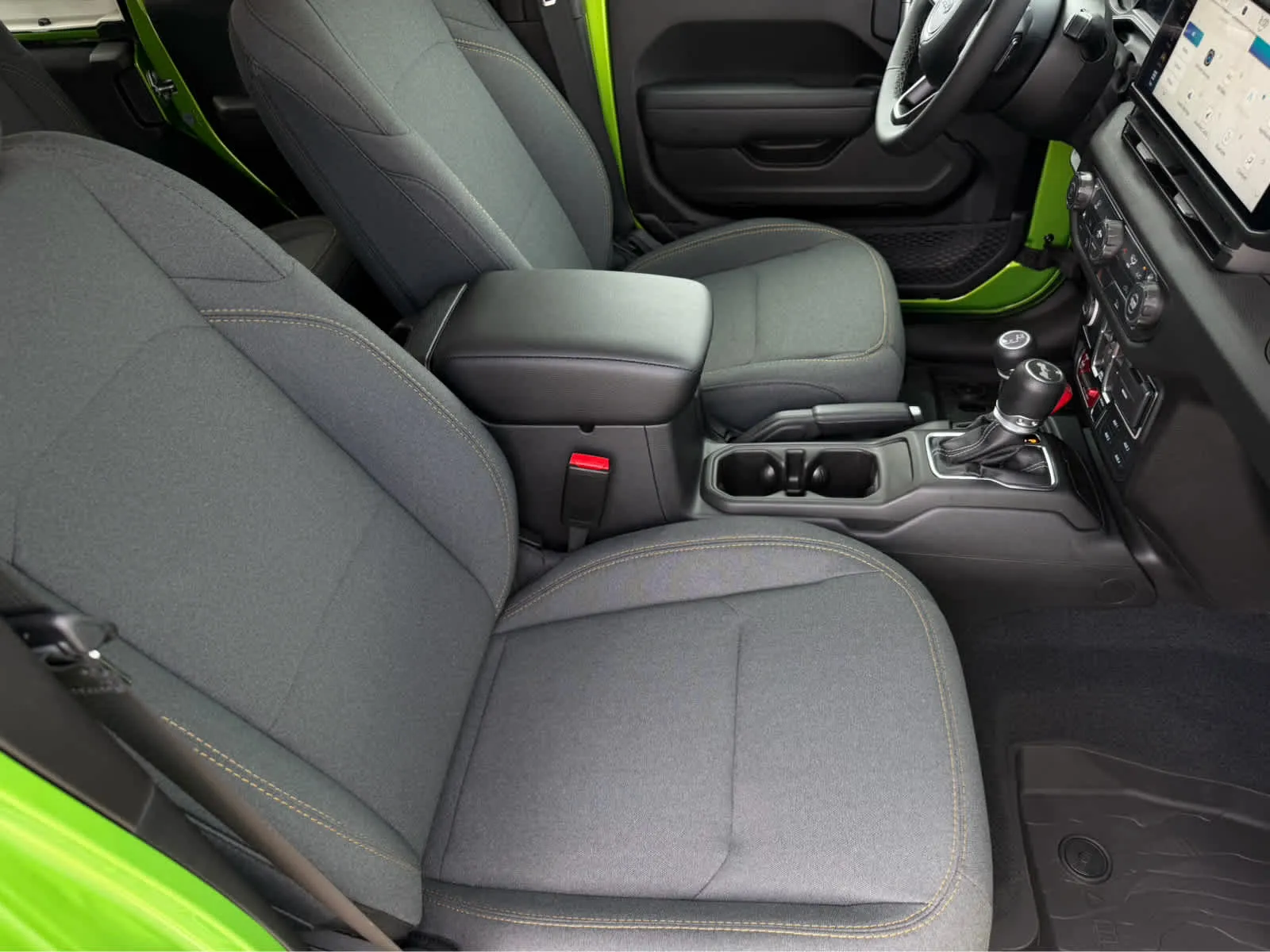 2026 Jeep Wrangler 4-Door Willys - Photo 18