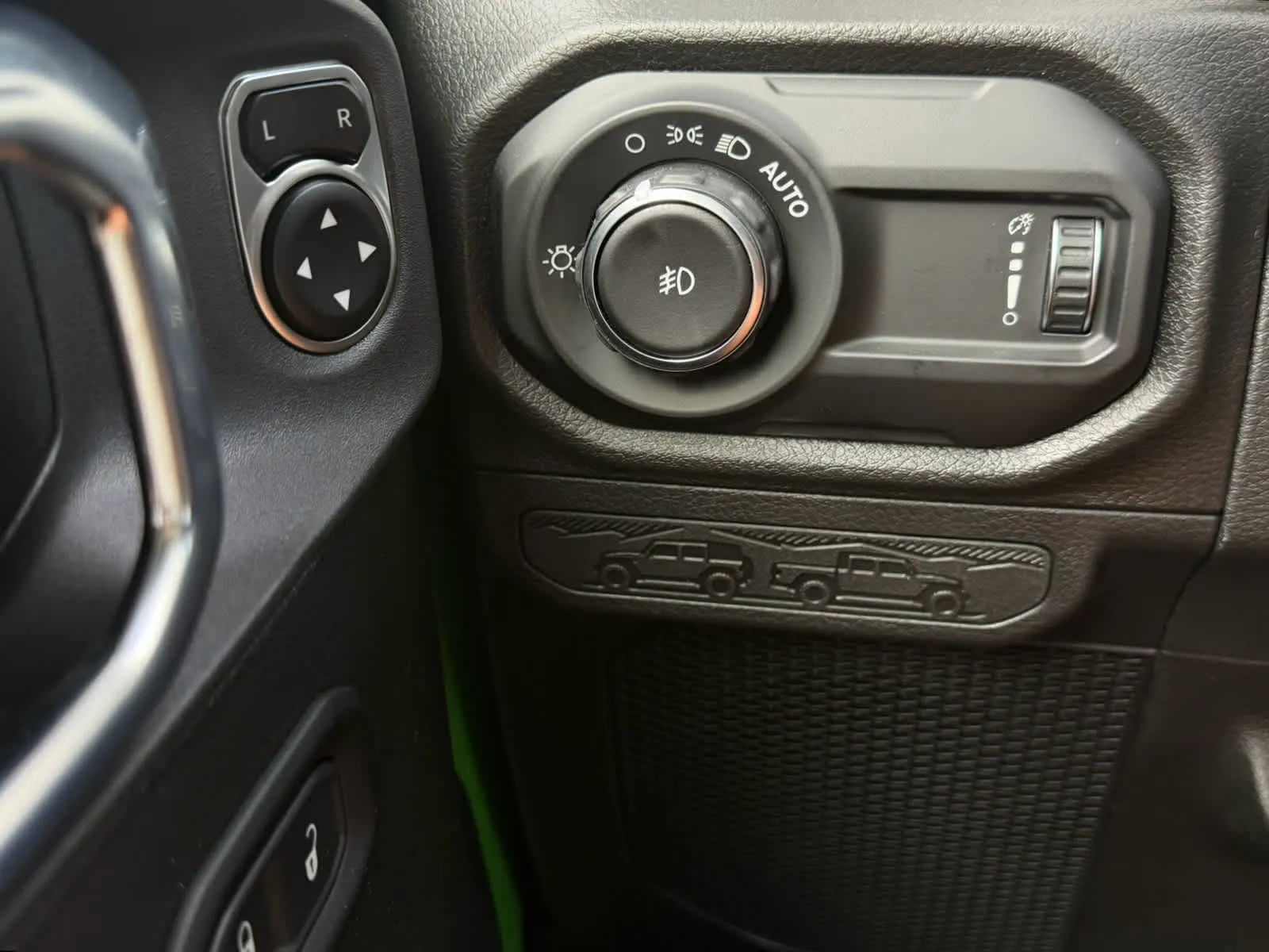 2026 Jeep Wrangler 4-Door Willys - Photo 17