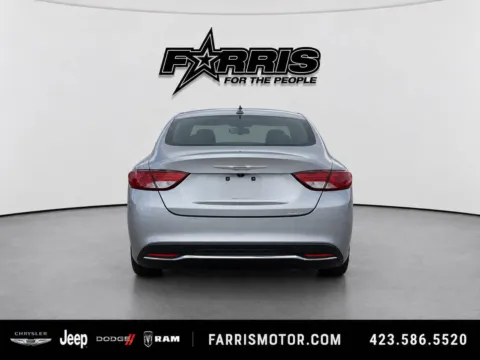 More photos of 2015 Chrysler 200 Limited at Farris Jeep - Morristown, TN