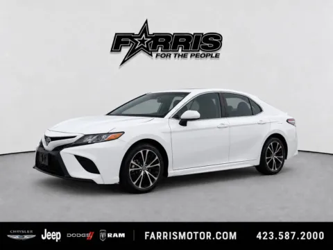 White 2018 Toyota Camry SE for sale in Morristown, TN