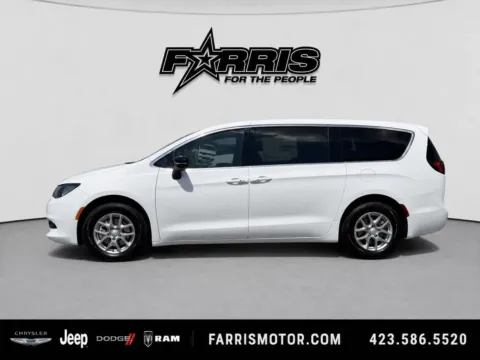 Photos of 2027 Chrysler Pacifica LX for sale in Morristown, TN at Farris Jeep - Morristown