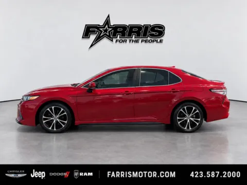 Photos of 2019 Toyota Camry SE for sale in Morristown, TN at Farris Jeep - Morristown