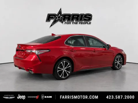More photos of 2019 Toyota Camry SE at Farris Jeep - Morristown, TN