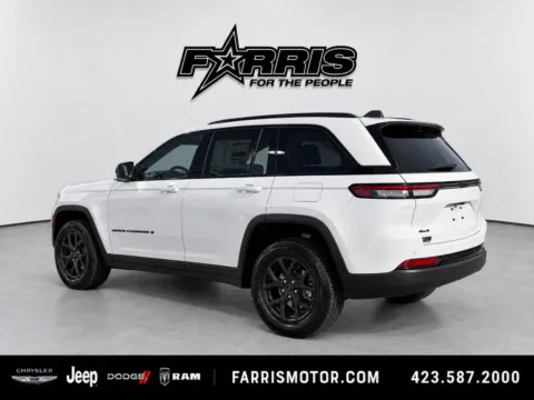 Another view of 2027 Jeep Grand Cherokee Laredo X for sale in Morristown, TN at Farris Jeep - Morristown