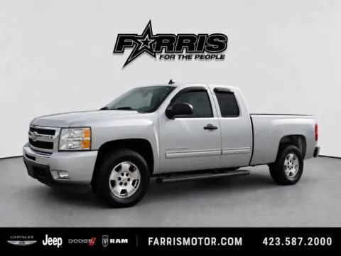 Silver 2011 Chevrolet Silverado 1500 LT for sale in Morristown, TN