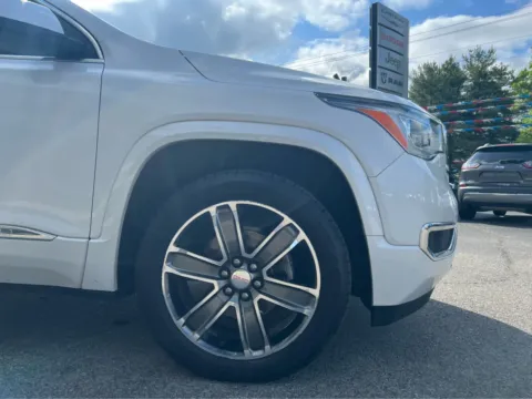 More photos of 2017 GMC Acadia Denali at Farris Jeep - Morristown, TN
