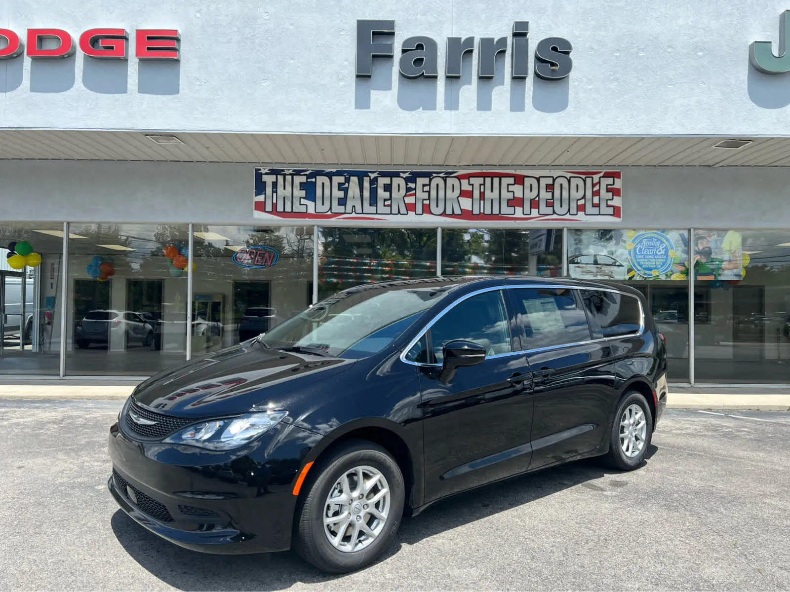 2025 Chrysler Voyager