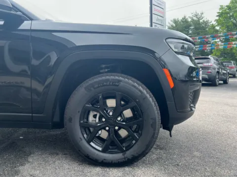 More photos of 2025 Jeep Grand Cherokee L Altitude X at Farris Jeep - Morristown, TN