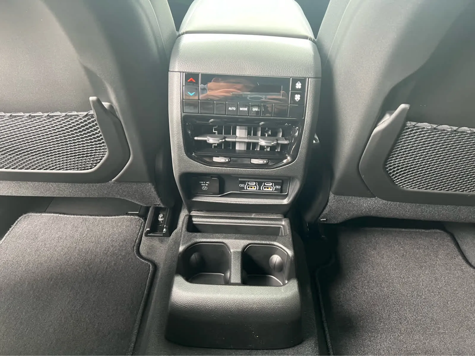 2025 Jeep Grand Cherokee L Altitude - Photo 12