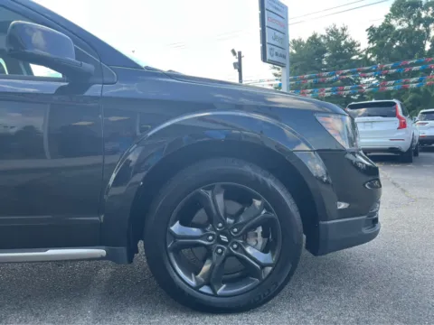 More photos of 2020 Dodge Journey Crossroad at Farris Jeep - Morristown, TN