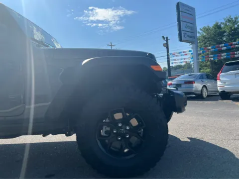 More photos of 2025 Jeep Wrangler Willys at Farris Jeep - Morristown, TN