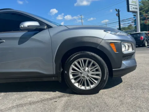 More photos of 2021 Hyundai Kona SEL at Farris Jeep - Morristown, TN