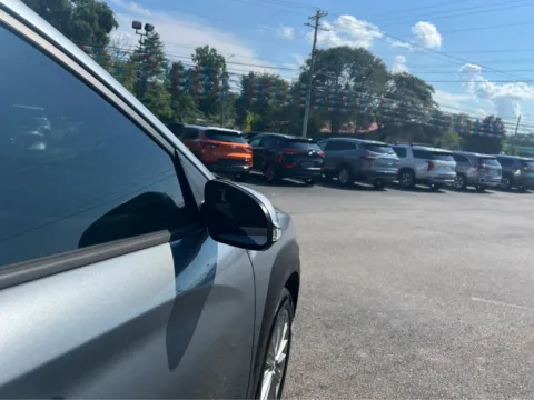 More photos of 2021 Hyundai Kona SEL at Farris Jeep - Morristown, TN