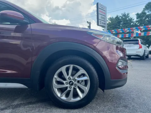 More photos of 2017 Hyundai Tucson SE at Farris Jeep - Morristown, TN