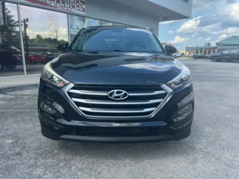 Photos of 2017 Hyundai Tucson SE for sale in Morristown, TN at Farris Jeep - Morristown