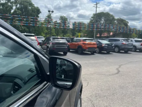 More photos of 2018 Nissan Rogue Sport S at Farris Jeep - Morristown, TN