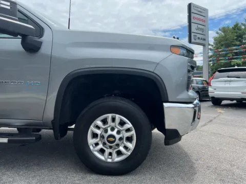 More photos of 2024 Chevrolet Silverado 2500HD LT at Farris Jeep - Morristown, TN