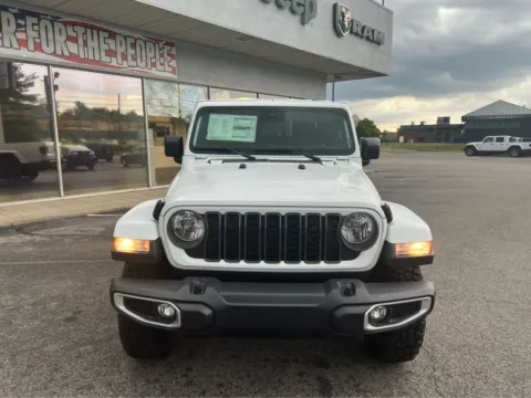 Photos of 2025 Jeep Gladiator High Tide for sale in Morristown, TN at Farris Jeep - Morristown