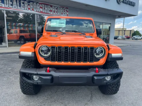 Photos of 2025 Jeep Gladiator Rubicon X for sale in Morristown, TN at Farris Jeep - Morristown