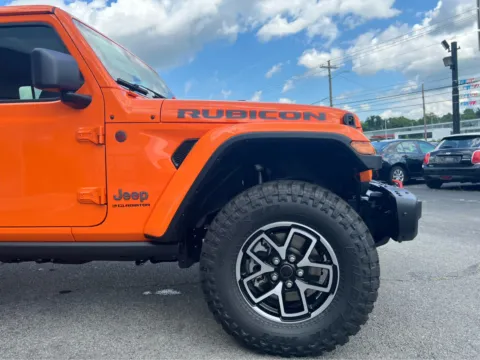 More photos of 2025 Jeep Gladiator Rubicon X at Farris Jeep - Morristown, TN