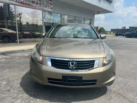 Photos of 2010 Honda Accord EX-L for sale in Morristown, TN at Farris Jeep - Morristown