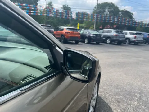 More photos of 2010 Honda Accord EX-L at Farris Jeep - Morristown, TN