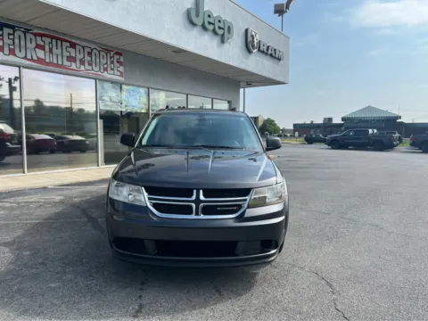 Photos of 2018 Dodge Journey SE for sale in Morristown, TN at Farris Jeep - Morristown