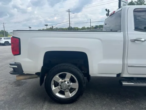 More photos of 2018 Chevrolet Silverado 2500HD LT at Farris Jeep - Morristown, TN
