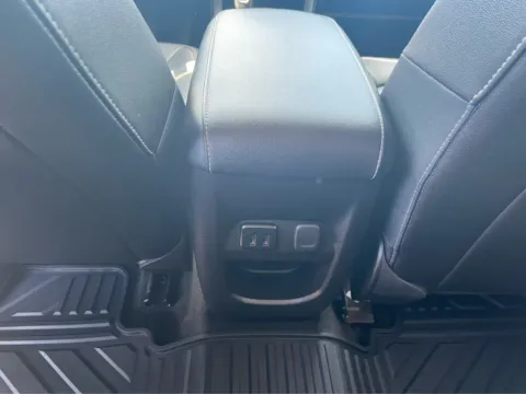 More photos of 2016 GMC Canyon 4WD SLT at Farris Jeep - Morristown, TN