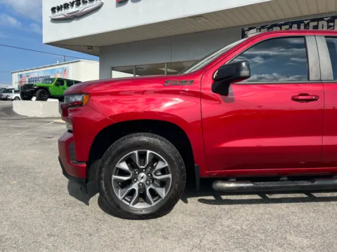 Photos of 2019 Chevrolet Silverado 1500 RST for sale in Morristown, TN at Farris Jeep - Morristown