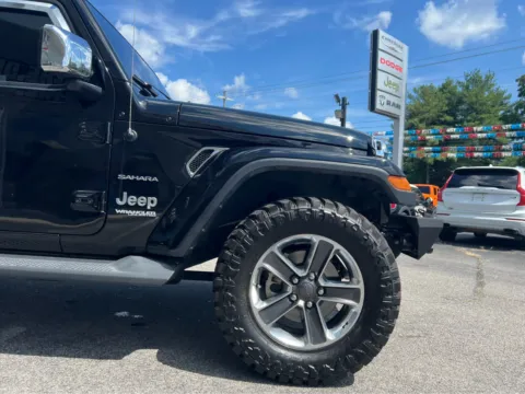More photos of 2018 Jeep Wrangler Unlimited Sahara at Farris Jeep - Morristown, TN
