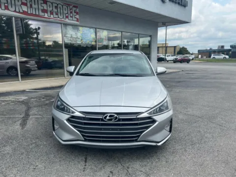 Photos of 2019 Hyundai Elantra SEL for sale in Morristown, TN at Farris Jeep - Morristown