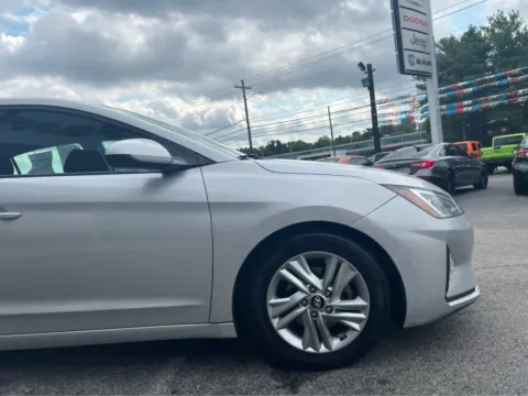 More photos of 2019 Hyundai Elantra SEL at Farris Jeep - Morristown, TN