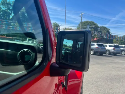 More photos of 2019 Jeep Wrangler Unlimited Sahara at Farris Jeep - Morristown, TN