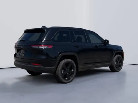 More photos of 2025 Jeep Grand Cherokee Limited at Farris Jeep - Morristown, TN