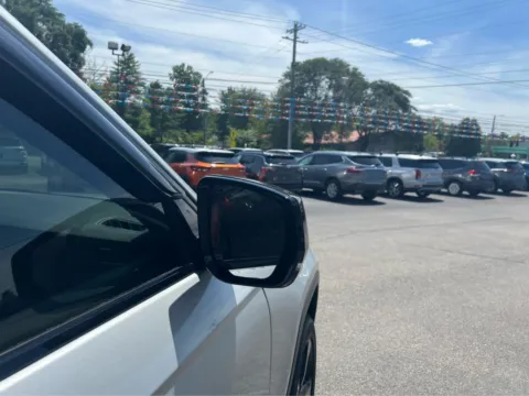 More photos of 2024 Jeep Grand Cherokee Altitude X at Farris Jeep - Morristown, TN