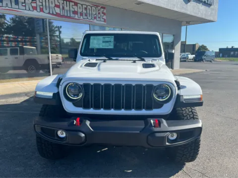 Photos of 2025 Jeep Gladiator Rubicon for sale in Morristown, TN at Farris Jeep - Morristown