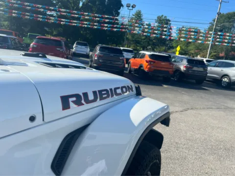 More photos of 2025 Jeep Gladiator Rubicon at Farris Jeep - Morristown, TN