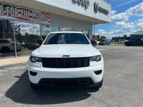 Photos of 2020 Jeep Grand Cherokee Upland for sale in Morristown, TN at Farris Jeep - Morristown