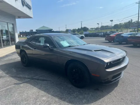 More photos of 2022 Dodge Challenger SXT at Farris Jeep - Morristown, TN