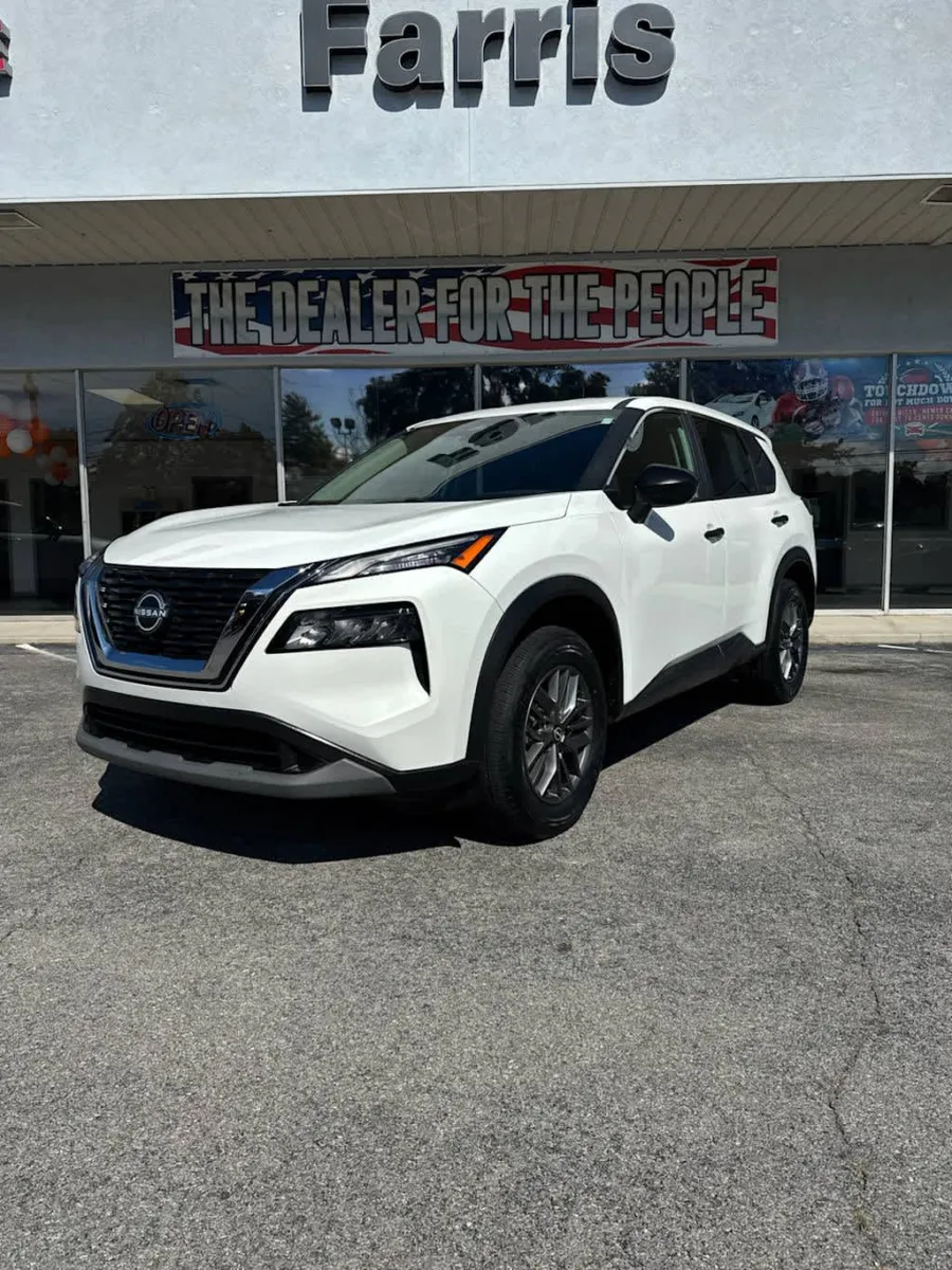 White 2023 Nissan Rogue S for sale in Morristown, TN
