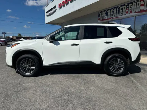 More photos of 2023 Nissan Rogue S at Farris Jeep - Morristown, TN