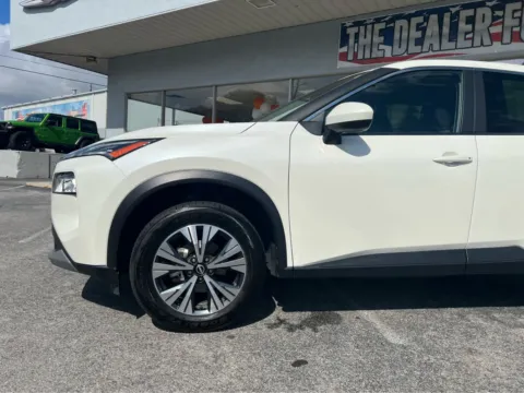 Photos of 2023 Nissan Rogue SV for sale in Morristown, TN at Farris Jeep - Morristown
