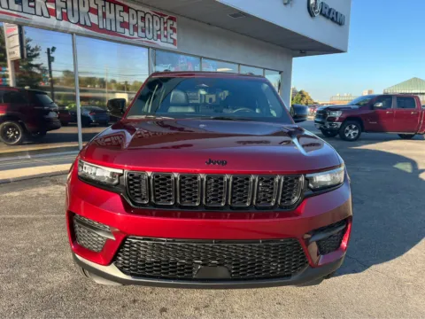 Another view of 2025 Jeep Grand Cherokee Altitude X for sale in Morristown, TN at Farris Jeep - Morristown