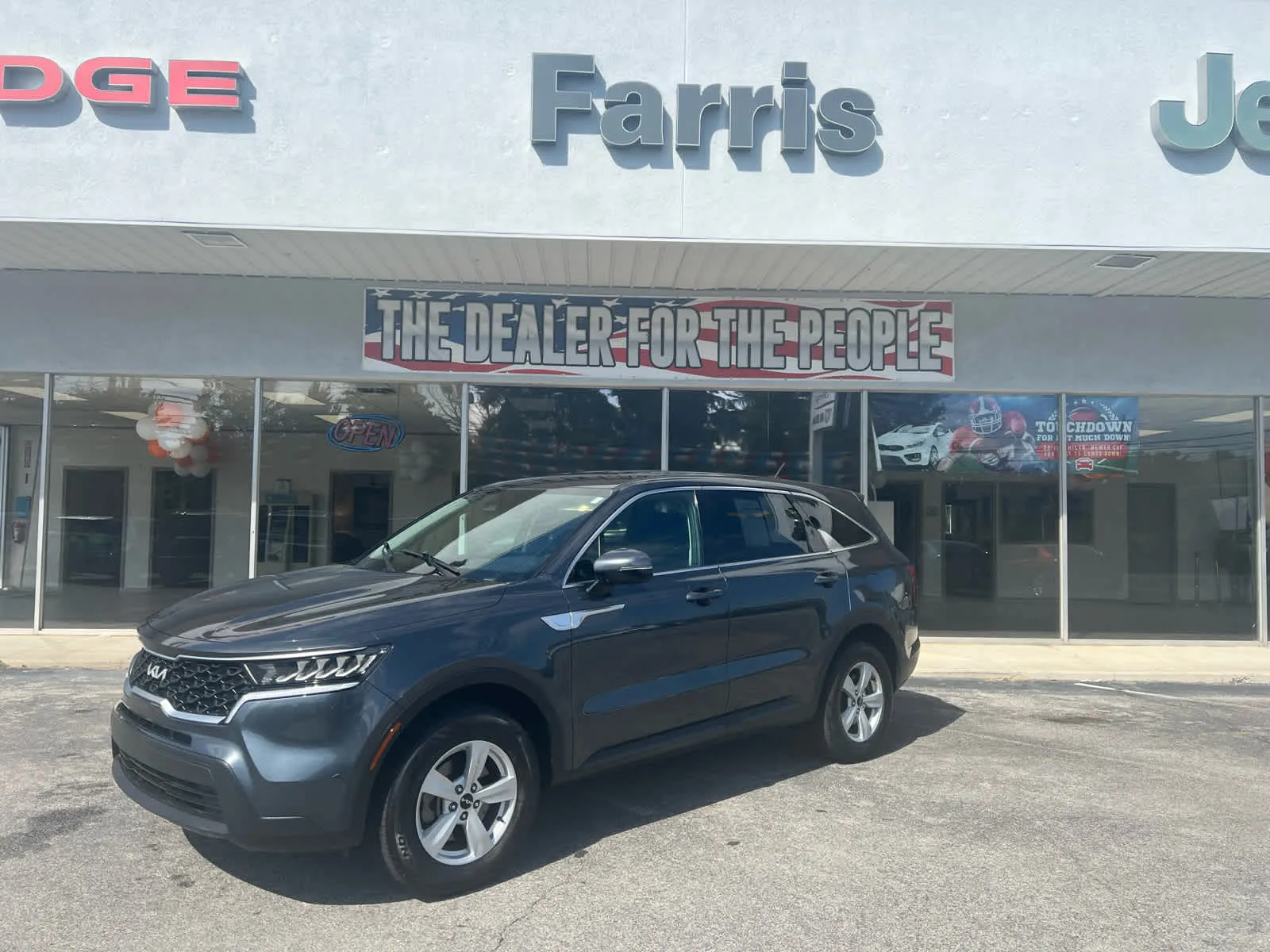 Gray 2023 Kia Sorento LX for sale in Morristown, TN