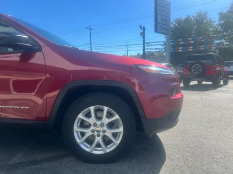 More photos of 2017 Jeep Cherokee Sport at Farris Jeep - Morristown, TN